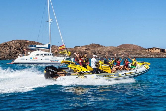 4-Hour Boat Trip to Isla de Lobos from Fuerteventura (Combo Deluxe) - Crew vibe: small-group energy and real hosting