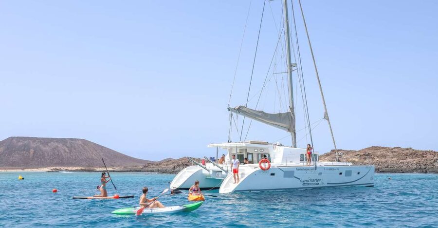 Corralejo: Adults-Only Catamaran Day Trip to Lobos Island - Corralejo to Lobos: adults-only calm with real time in the water