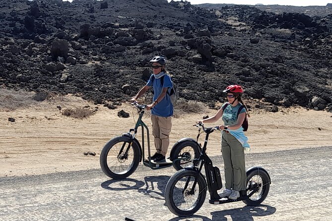 Corralejo E-trial Scooter Off Road Tour - Stop 2: Lomo Blanco—time to steady your riding
