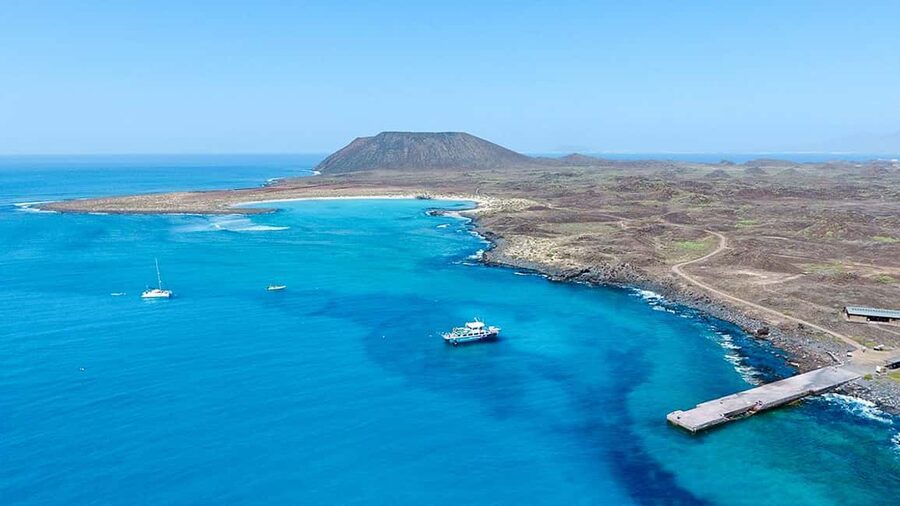 From Corralejo: Lobos Island Boat and Snorkel Activity - The mini-cruise aboard Majorero: what happens before you get wet