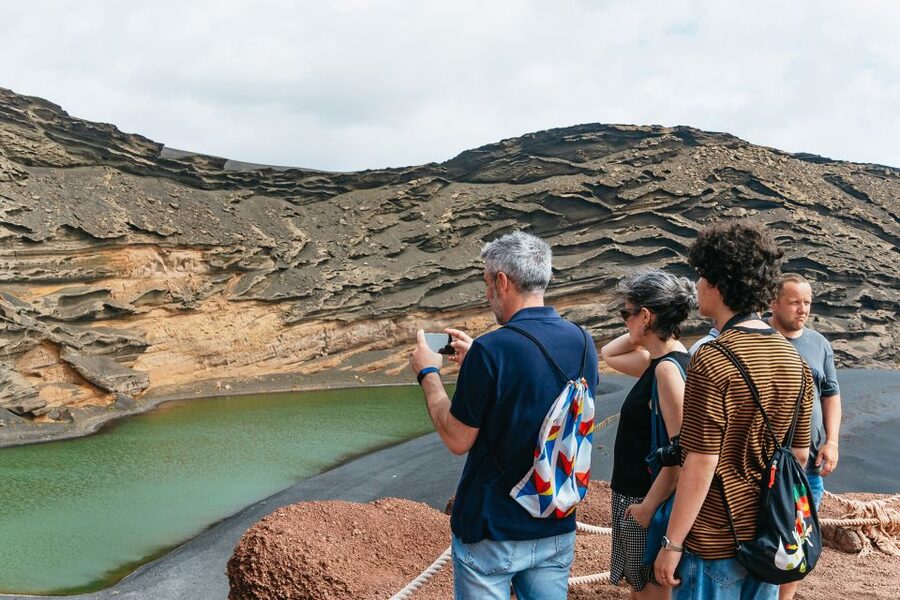 From Fuerteventura: Lanzarote Trip with Wine Tasting & Lunch - Getting back to Playa Blanca and the return ferry
