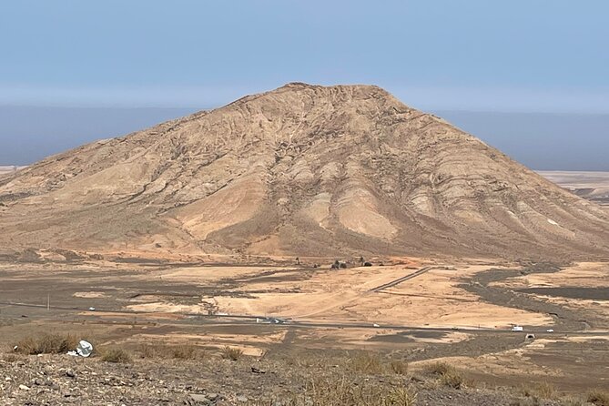 Fuerteventura: DISCOVER FUERTEVENTURA TOUR 7 hours max 8 people - Tindaya and the Guanches: Holy Volcano Story in a Small Local Setting