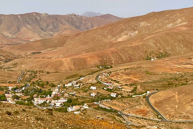 Fuerteventura: Discover Fuerteventura Tour max 8pax - Mirador Guise y Ayose: Guanches Statues and a 600-Meter View