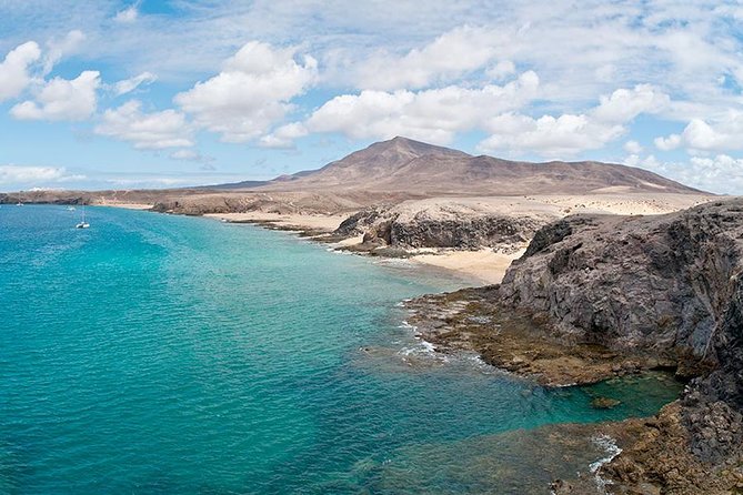 Fuerteventura: Ferry ticket to Lanzarote with free wifi - Corralejo departures: how to plan your outgoing ferry