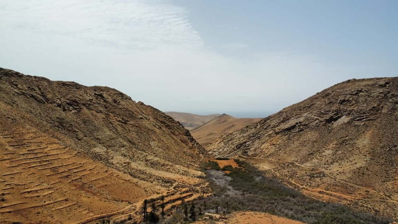 Fuerteventura: Island Highlights Sightseeing Tour - Calderón Hondo and San Buenaventura: a photo stop that feels more than quick