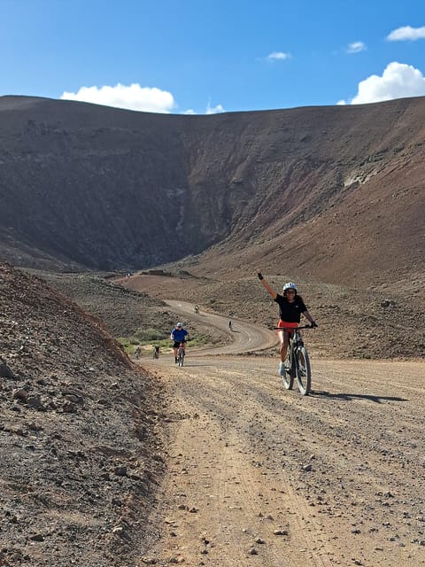 Fuerteventura Norte: Coast to Coast E-Bike Tour - El Cotillo: sea breeze, natural pools, and beach time