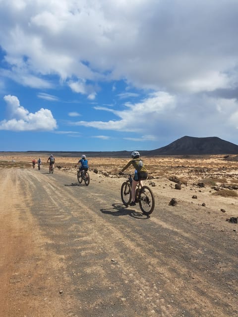 Fuerteventura Norte: Coast to Coast E-Bike Tour - What the guide adds: context, timing, and real help