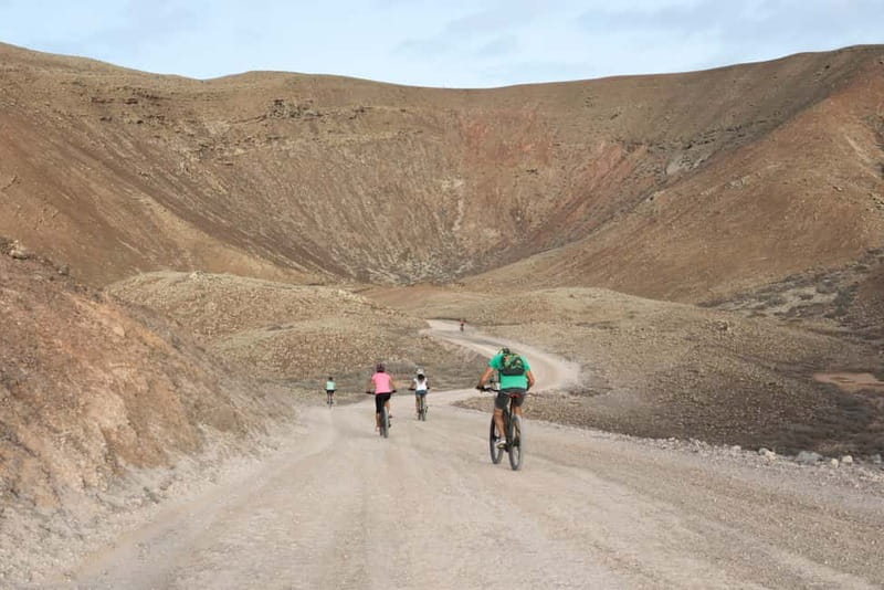 Fuerteventura North: PREMIUM E-bike guided tour - Lajares break (20 minutes): a chance to reset, not just stop