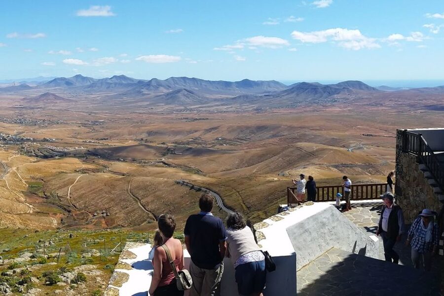 Fuerteventura: Panoramic Tour - Tindaya mountain: ending with a sacred panorama