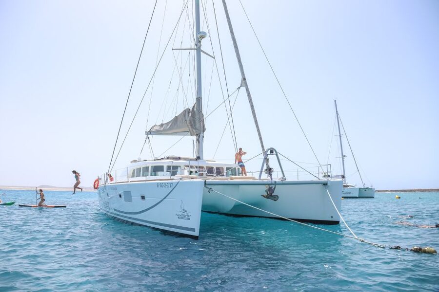 Fuerteventura: Private Luxury Catamaran to Lobo Island - Guided Lobos Island from the Water: Lighthouse and Fishermen Port