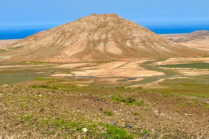 Fuerteventura: PRIVATE Panorama grand TOUR - Ajuy: black volcanic beach, limestone caves, and a lunch break with options