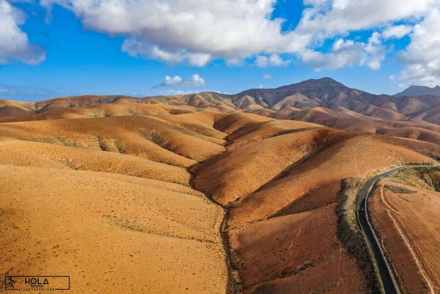 Fuerteventura: Top 5 Instagram Spots Full-Day Tour & Tapas - Miradors and quick scenic wins: Mirador de Guise y Ayose and Sicasumbre