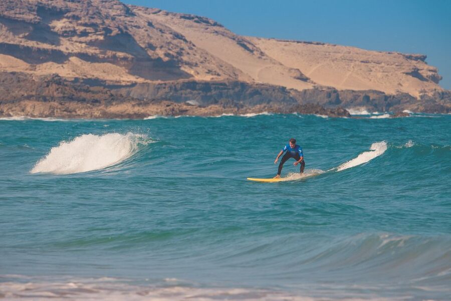 Intermediate & Advenced Surf Course in Fuerteventura's south - Video coaching for the 3-day option: use it like a trainer, not a souvenir