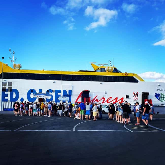 Lanzarote Shopping from Caleta de Fuste (Fuerteventura) - The Marina walk and Old Mill Irish Bar area: views plus a casual reset