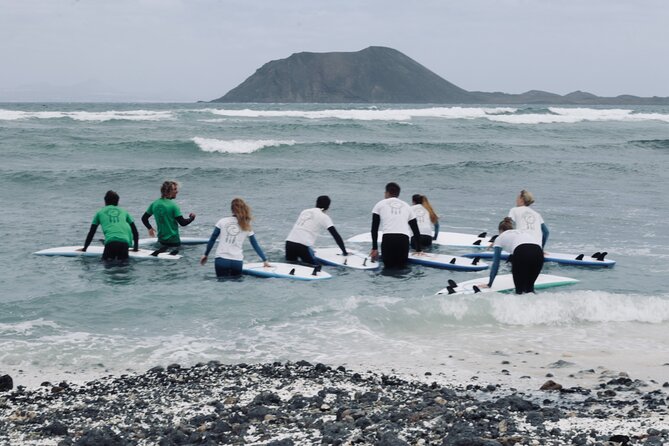 Lezioni di Surf per Beginner e Intermedi (6 persone a istruttore) - Surf conditions reality check: when wind and wave quality change everything