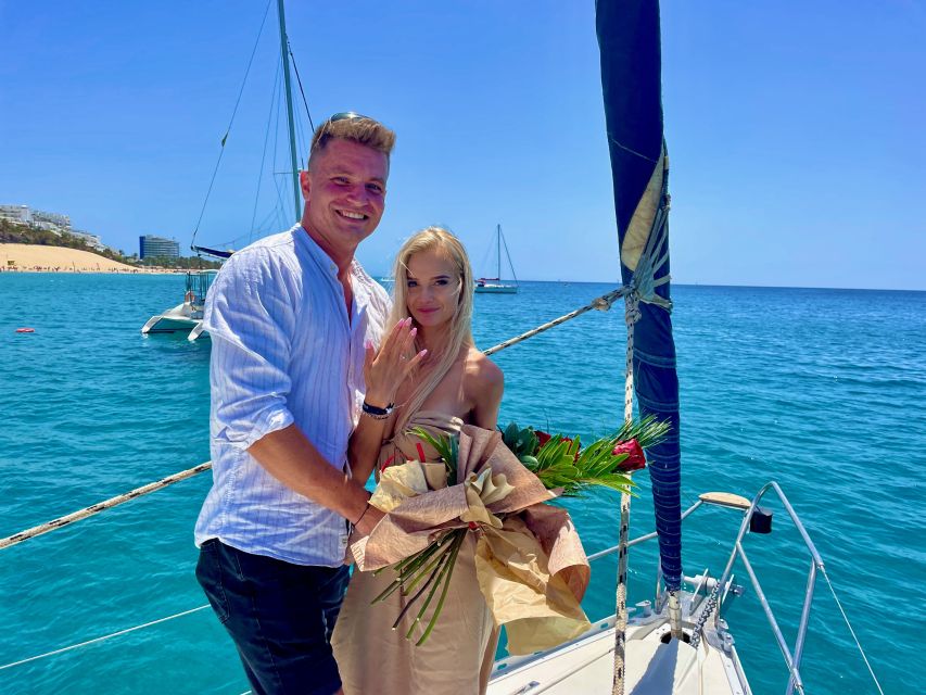 Morro Jable: Sailing Boat Excursion with Food and Drinks - Small-group sailing: why a limit of 8 changes the feel