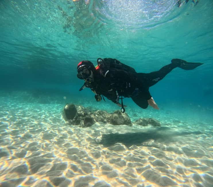 Morro Jable: Try Diving Experience for Beginners - Meet at Calle Ntra. Sra. del Carmen, 21 (and find the yellow facade)