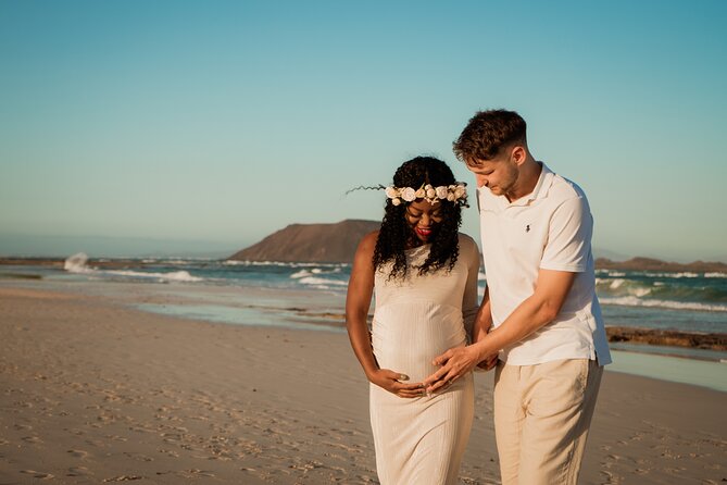 Romantic and fun couple shooting in Corralejo: capture your love! - Best for: Couples Who Want Memories Without the Stress