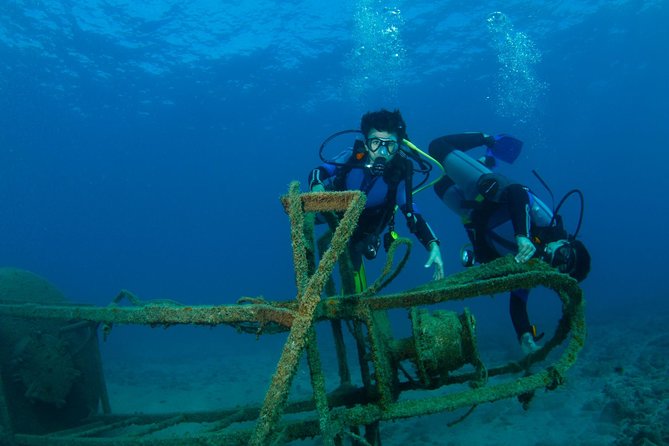 Scuba Diving Baptism in Caleta de Fuste - Instructors and Small Groups: The Real Reason People Feel Confident