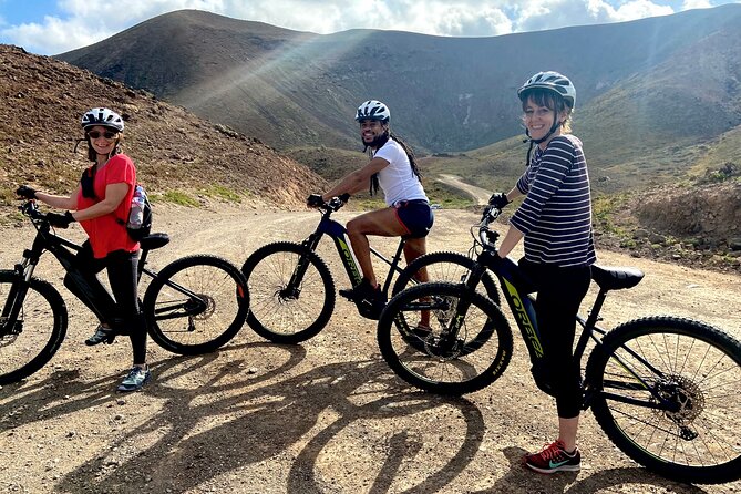 Volcanic Discovery PREMIUM eBike Tour: 35 km - Corralejo Finish: Roll In, Then Continue Your Day
