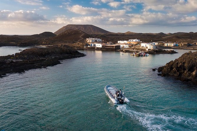 Water Taxi Lobos Island - Getting to Isla de Lobos: Corralejo and the Barracuda Perdomo ride