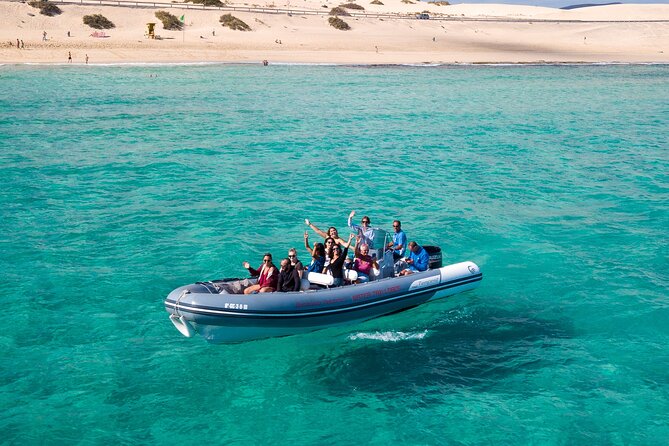 Water Taxi Lobos Island - Isla de Lobos Natural Park: what makes the island worth the boat ride